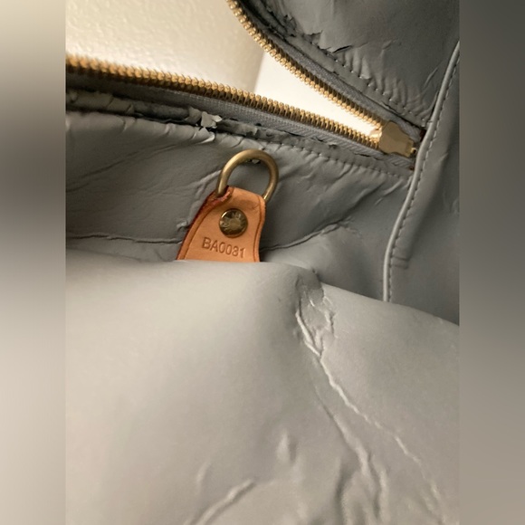 Louis Vuitton Vernis Leather Bag - Picture 4 of 10